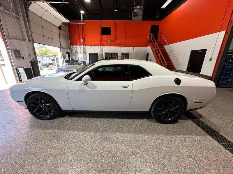 2019 Dodge Challenger 3rd Gen - Image 8 of 15