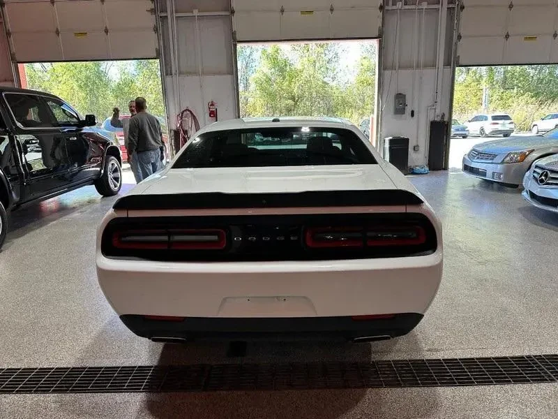 2019 Dodge Challenger 3rd Gen - Image 7 of 15