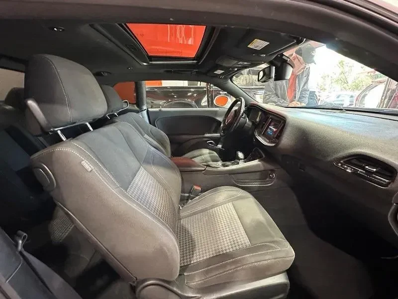 2019 Dodge Challenger 3rd Gen - Image 10 of 15