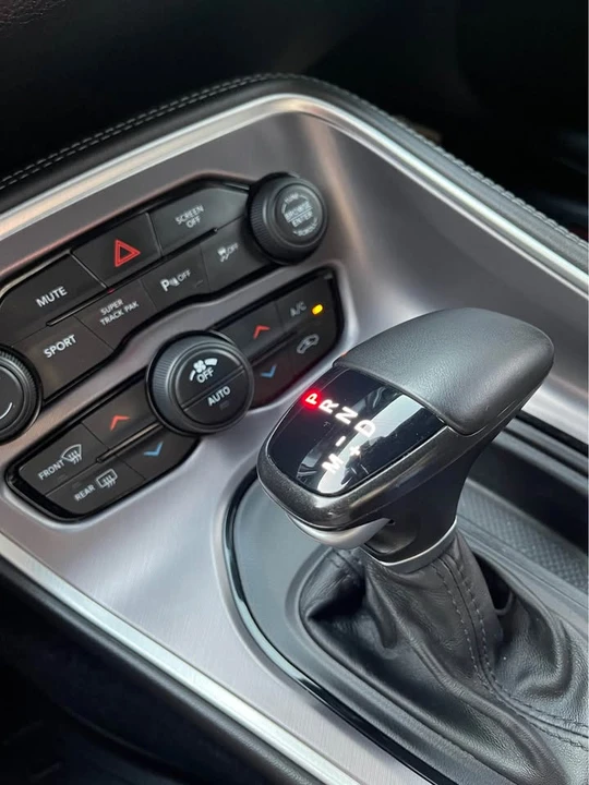 2019 Dodge Challenger 3rd Gen - Image 13 of 14