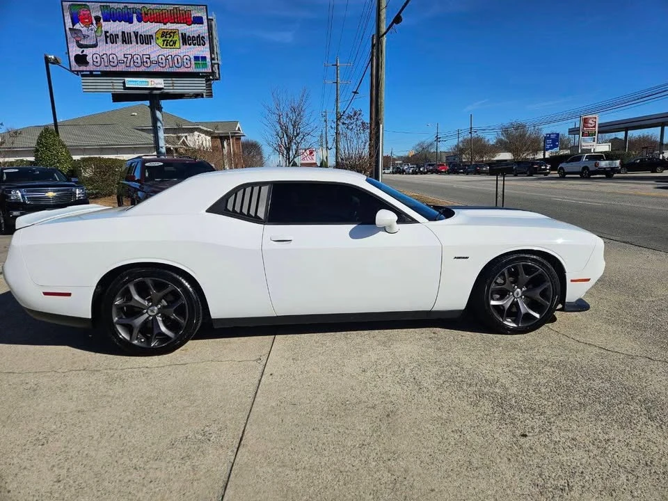 2019 Dodge Challenger 3rd Gen - Image 2 of 20