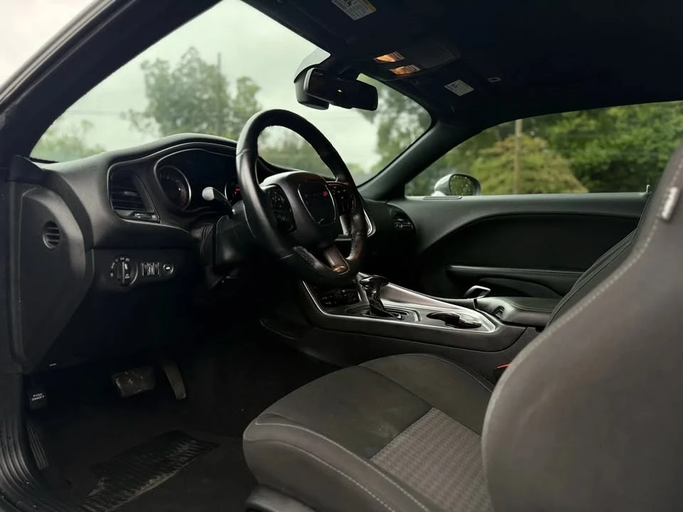 2019 Dodge Challenger 3rd Gen - Image 9 of 13