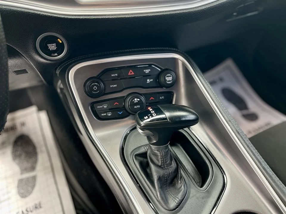 2019 Dodge Challenger 3rd Gen - Image 15 of 19