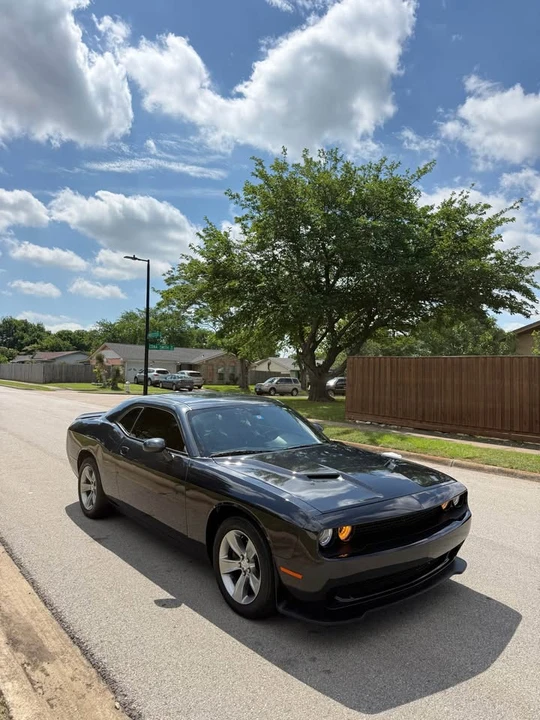 2019 Dodge Challenger 3rd Gen - Image 5 of 12