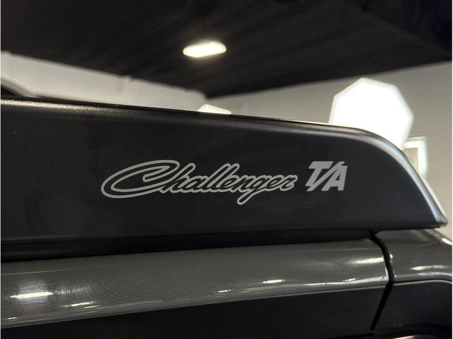 2019 Dodge Challenger 3rd Gen - Image 9 of 17