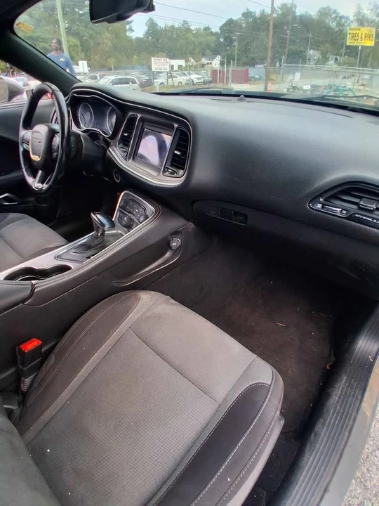 2019 Dodge Challenger 3rd Gen - Image 9 of 10