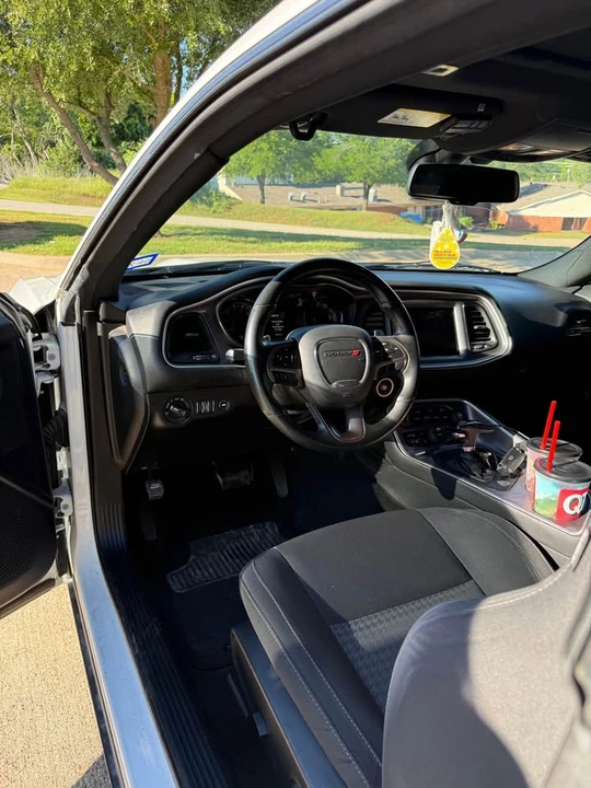 2019 Dodge Challenger 3rd Gen - Image 9 of 20