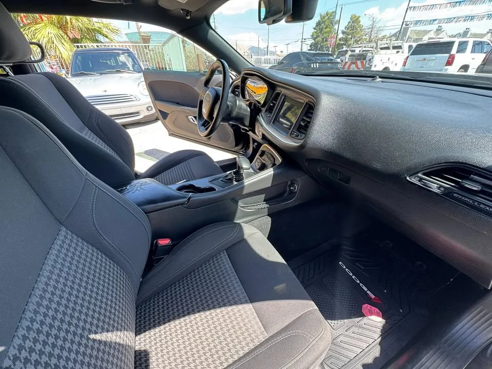 2019 Dodge Challenger 3rd Gen - Image 10 of 13