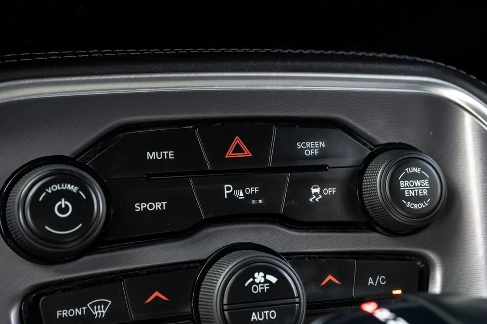 2019 Dodge Challenger 3rd Gen - Image 6 of 15