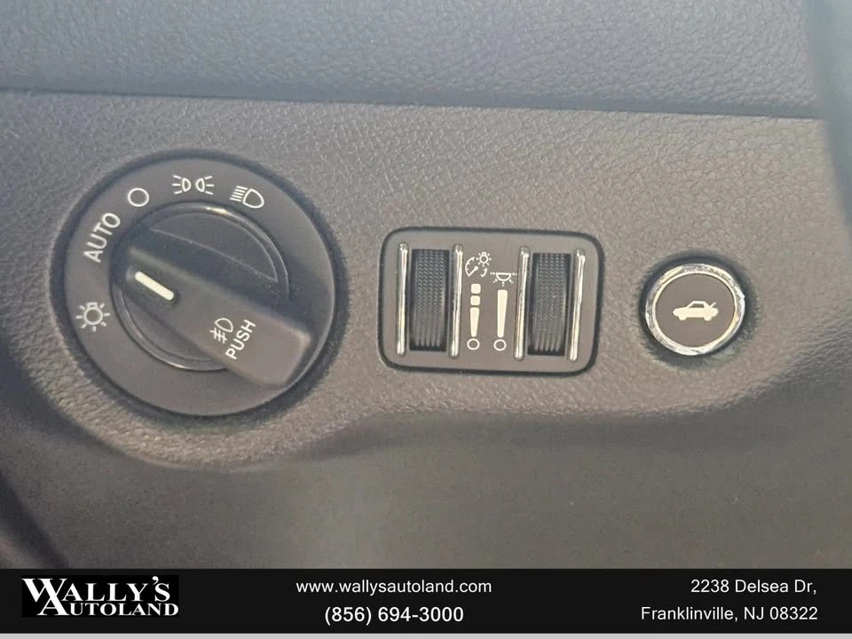 2019 Dodge Challenger 3rd Gen - Image 13 of 20