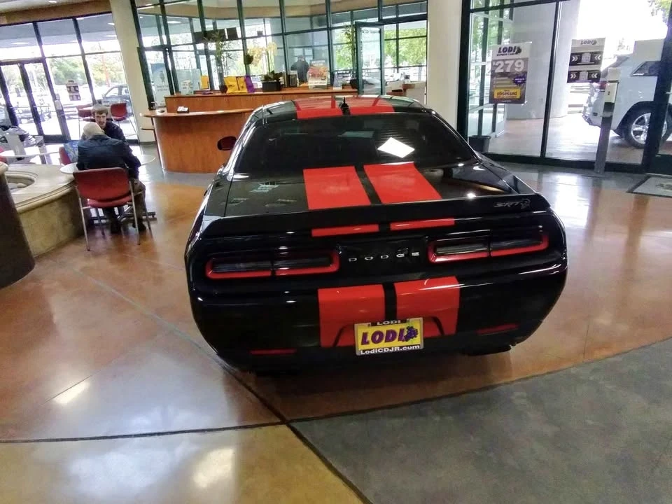 2019 Dodge Challenger SRT Hellcat 3rd Gen - Image 4 of 8