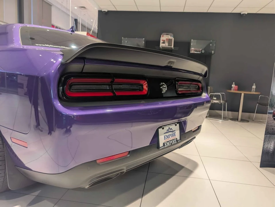 2019 Dodge Challenger SRT Hellcat 3rd Gen - Image 10 of 11