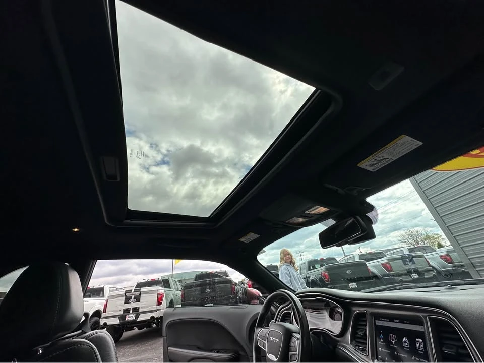 2019 Dodge Challenger SRT Hellcat 3rd Gen - Image 11 of 12