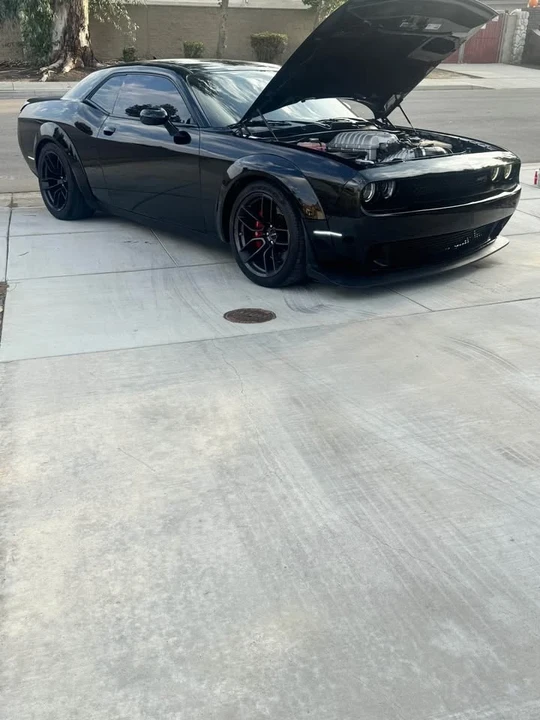 2019 Dodge Challenger SRT Hellcat 3rd Gen - Image 17 of 18