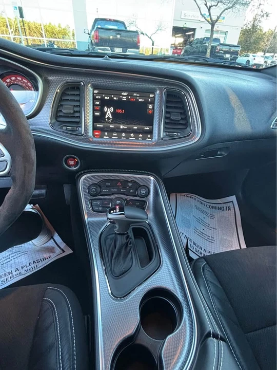 2019 Dodge Challenger SRT Hellcat 3rd Gen - Image 10 of 11
