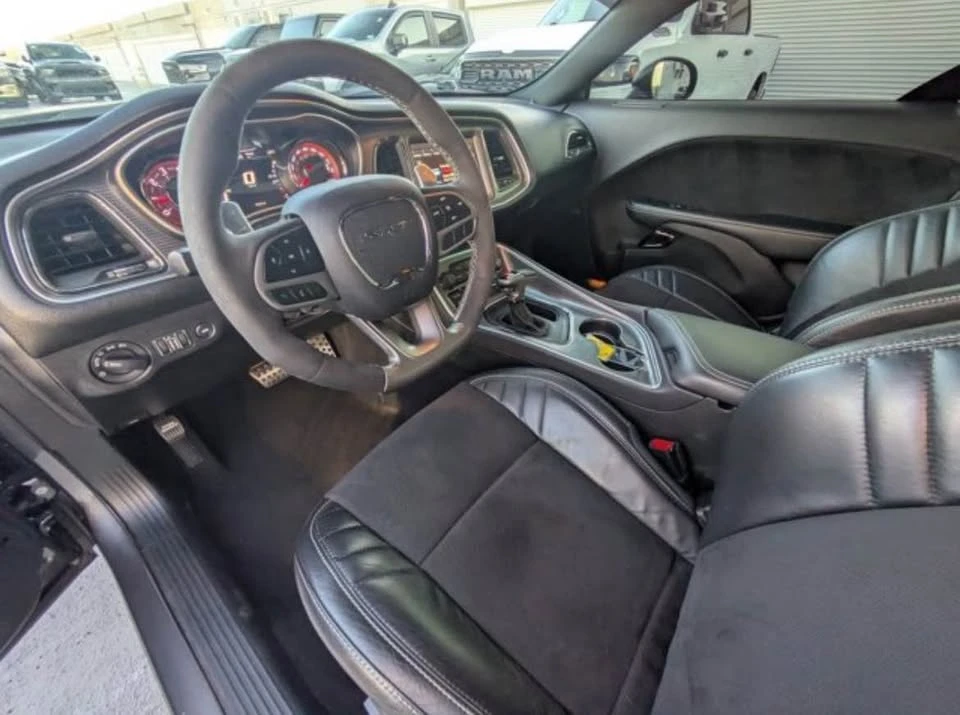 2019 Dodge Challenger SRT Hellcat 3rd Gen - Image 4 of 4