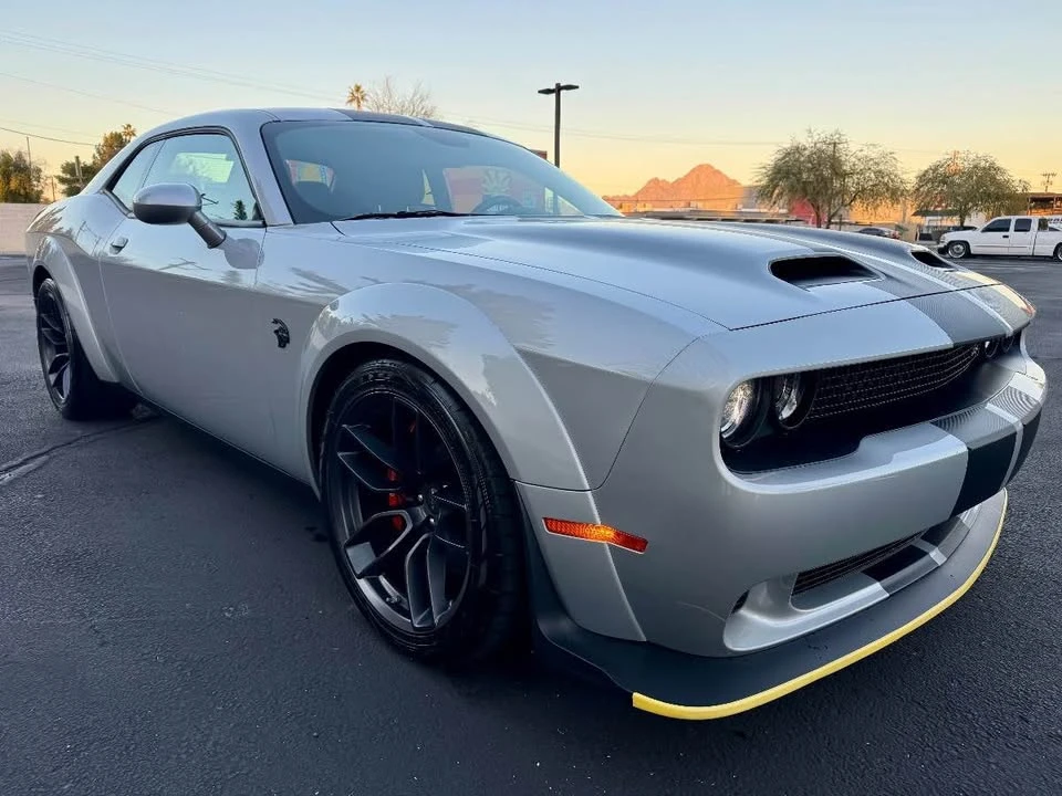 2019 Dodge Challenger SRT Hellcat 3rd Gen - Image 3 of 19