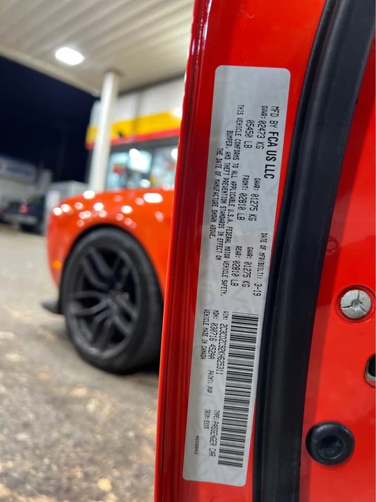 2019 Dodge Challenger SRT Hellcat 3rd Gen - Image 9 of 12