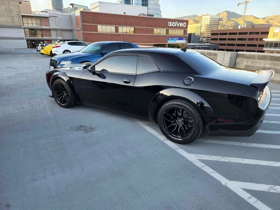 2019 Dodge Challenger SRT Hellcat 3rd Gen - Image 5 of 10