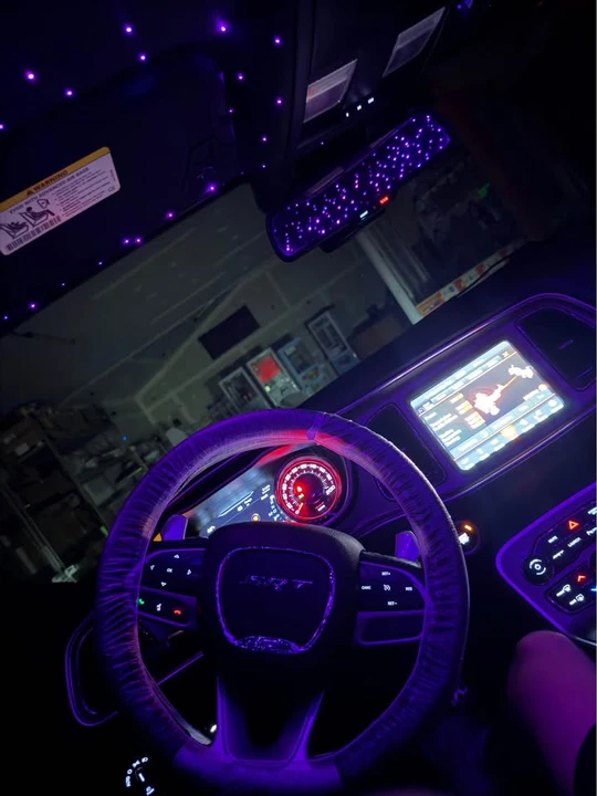 2019 Dodge Challenger SRT Hellcat 3rd Gen - Image 18 of 19