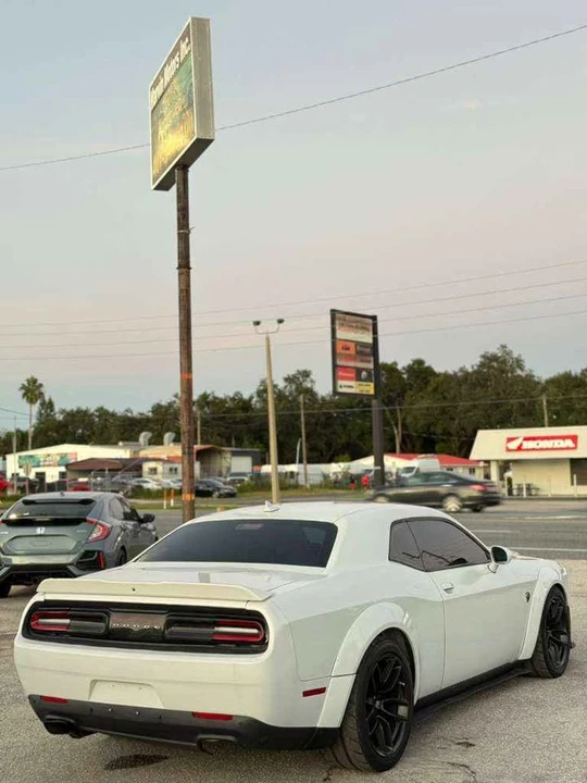 2019 Dodge Challenger SRT Hellcat 3rd Gen - Image 4 of 10