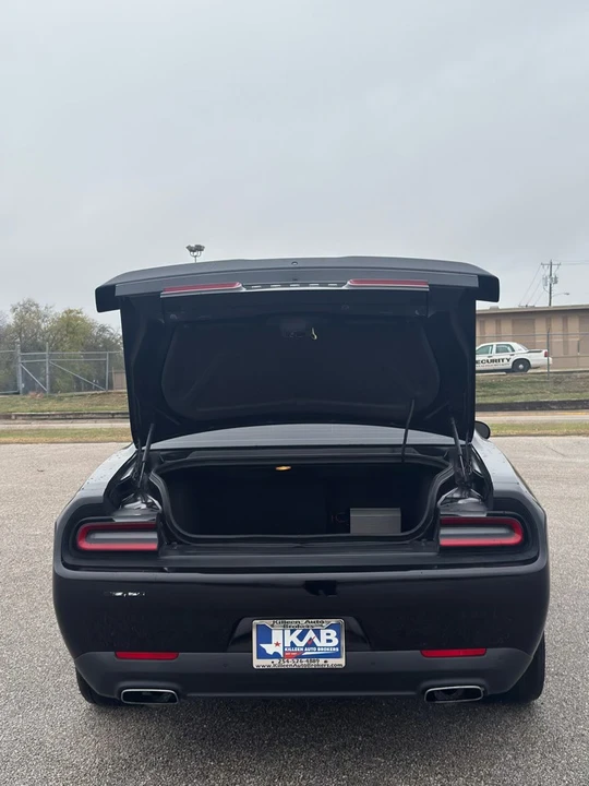 2019 Dodge Challenger 3rd Gen - Image 9 of 13