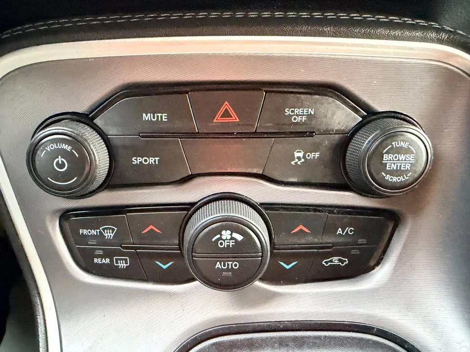 2019 Dodge Challenger 3rd Gen - Image 5 of 9