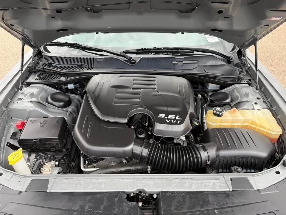 2019 Dodge Challenger 3rd Gen - Image 10 of 18