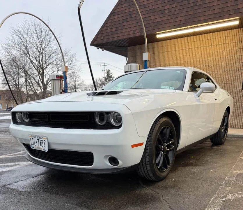 2019 Dodge Challenger 3rd Gen - Image 2 of 12
