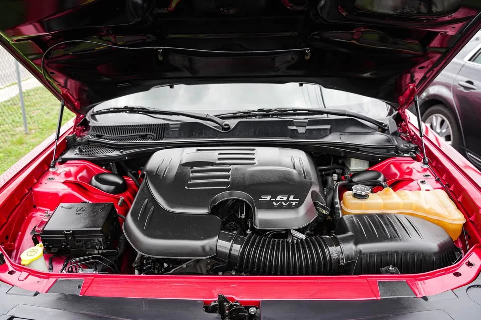 2019 Dodge Challenger 3rd Gen - Image 5 of 19