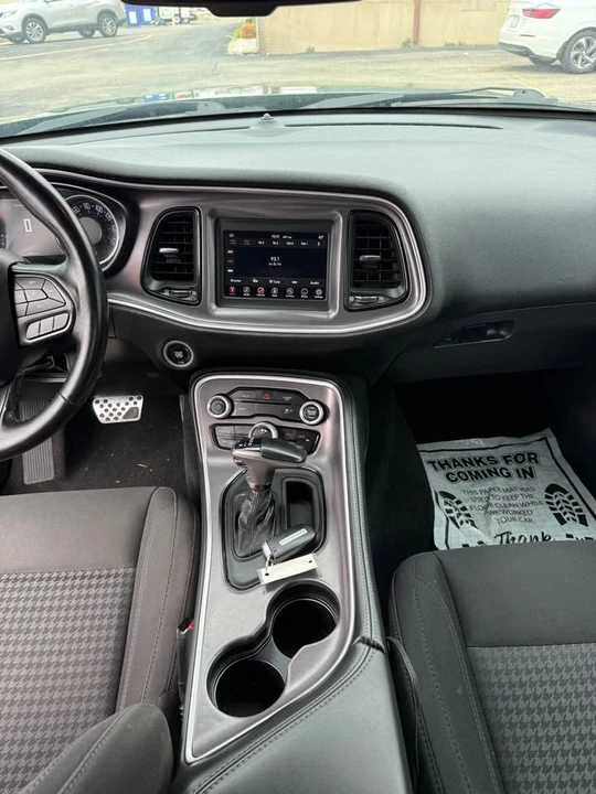 2019 Dodge Challenger 3rd Gen - Image 16 of 18
