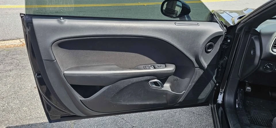 2019 Dodge Challenger 3rd Gen - Image 10 of 14