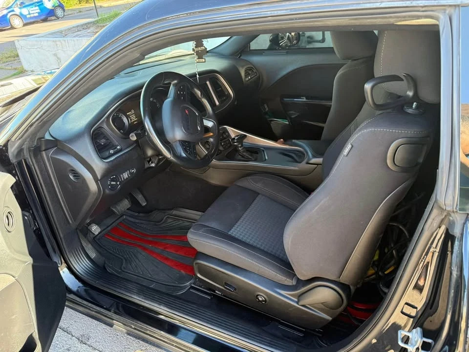 2019 Dodge Challenger 3rd Gen - Image 9 of 10