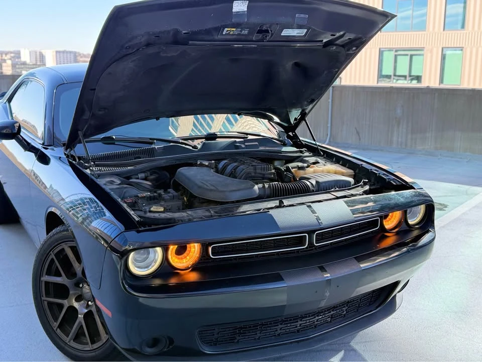 2019 Dodge Challenger 3rd Gen - Image 10 of 15