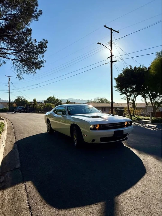 2019 Dodge Challenger 3rd Gen - Image 5 of 14