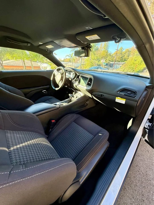 2019 Dodge Challenger 3rd Gen - Image 10 of 14