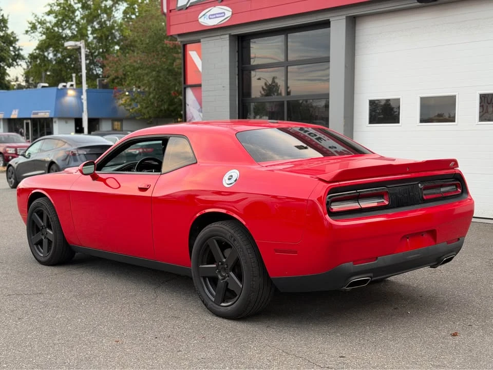 2019 Dodge Challenger 3rd Gen - Image 9 of 15