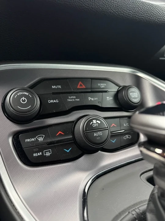 2019 Dodge Challenger SRT8 & 392 3rd Gen - Image 14 of 16