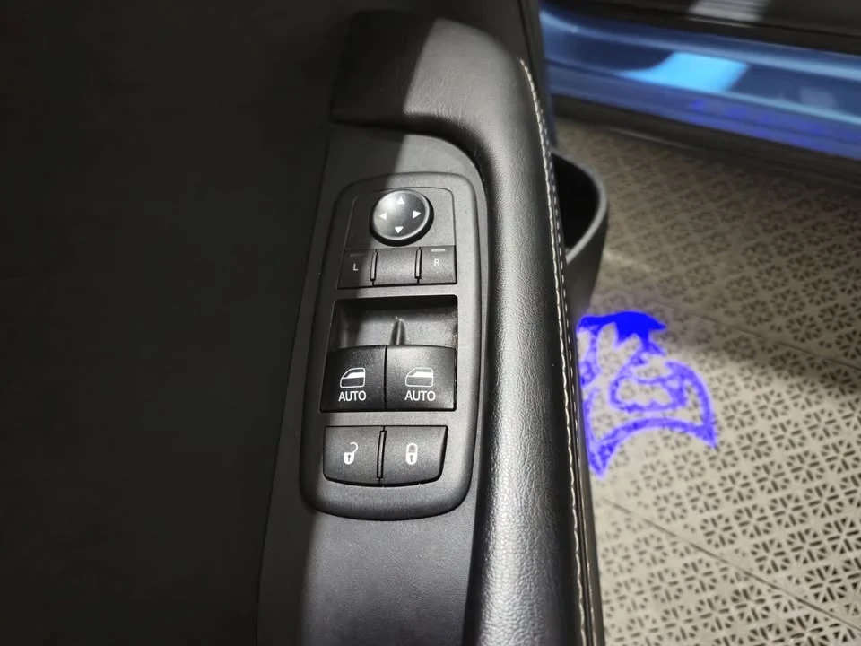 2019 Dodge Challenger SRT Hellcat 3rd Gen - Image 8 of 20