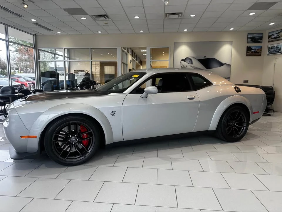 2019 Dodge Challenger SRT Hellcat 3rd Gen - Image 2 of 18