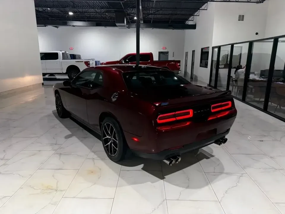 2019 Dodge Challenger 3rd Gen - Image 11 of 20