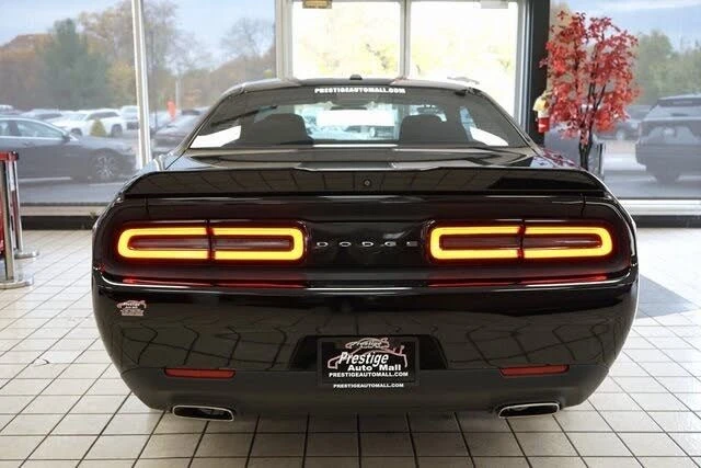 2019 Dodge Challenger 3rd Gen - Image 11 of 19
