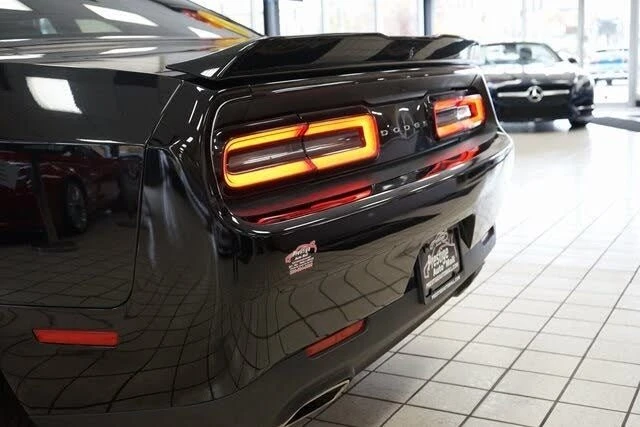 2019 Dodge Challenger 3rd Gen - Image 10 of 19