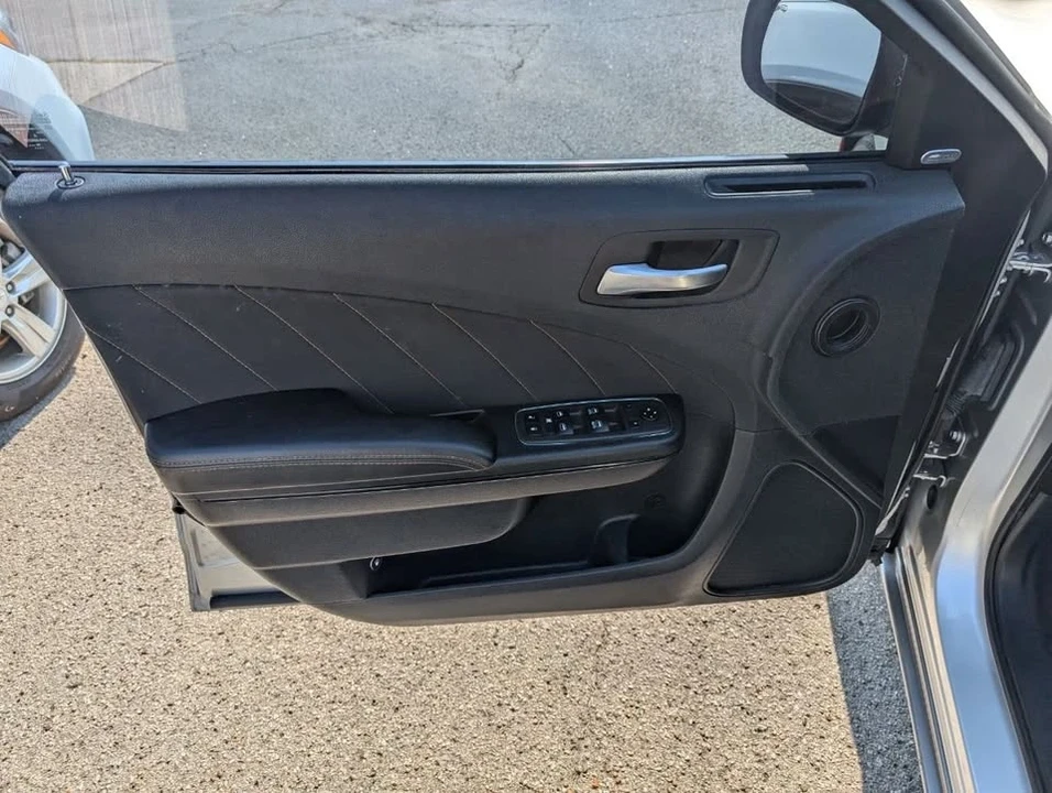 2019 Dodge Charger 7th Gen - Image 11 of 20
