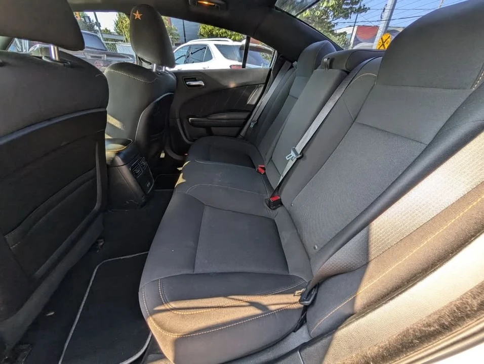 2019 Dodge Charger 7th Gen - Image 17 of 20