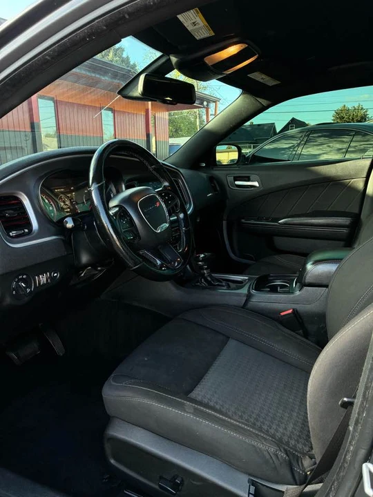 2019 Dodge Charger 8th Gen - Image 15 of 20