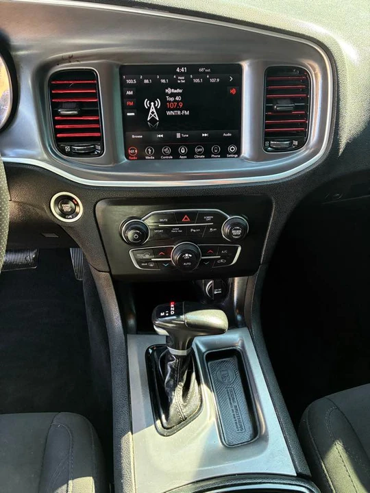 2019 Dodge Charger 8th Gen - Image 12 of 20