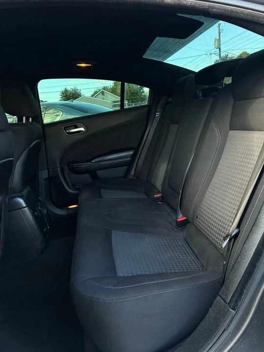 2019 Dodge Charger 8th Gen - Image 17 of 20