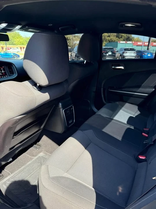 2019 Dodge Charger 8th Gen - Image 5 of 9