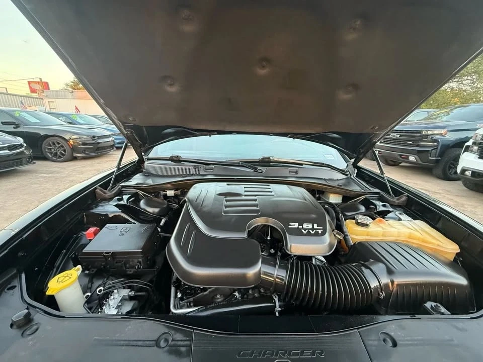 2019 Dodge Charger 7th Gen - Image 16 of 17
